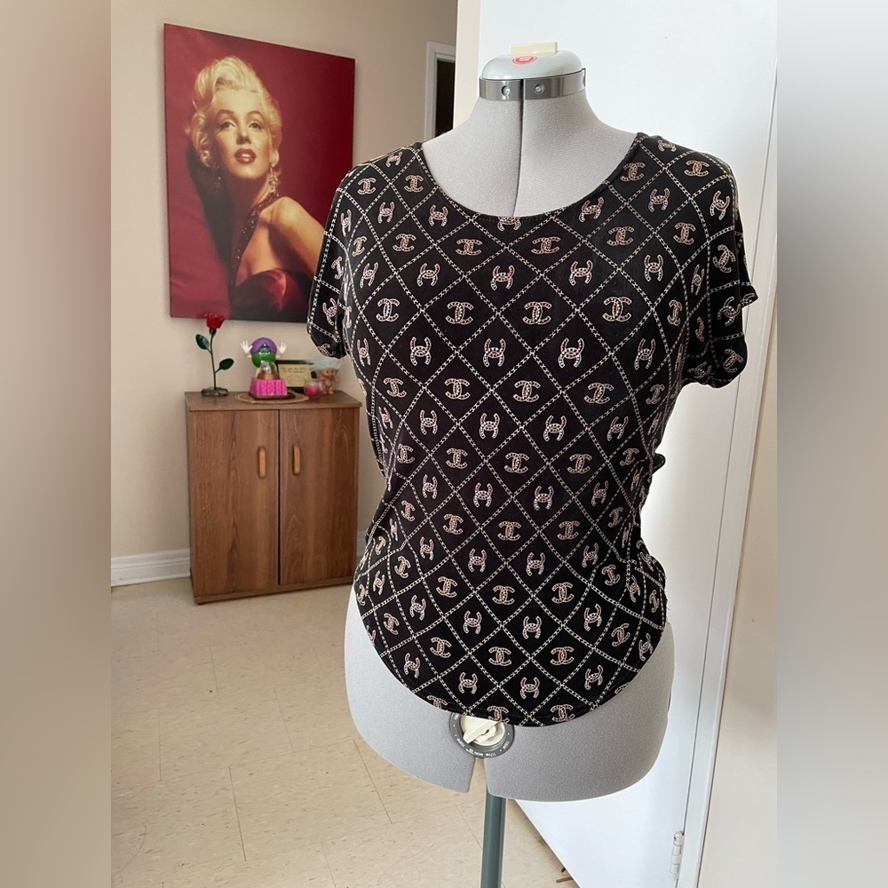 Caviar brand vintage top